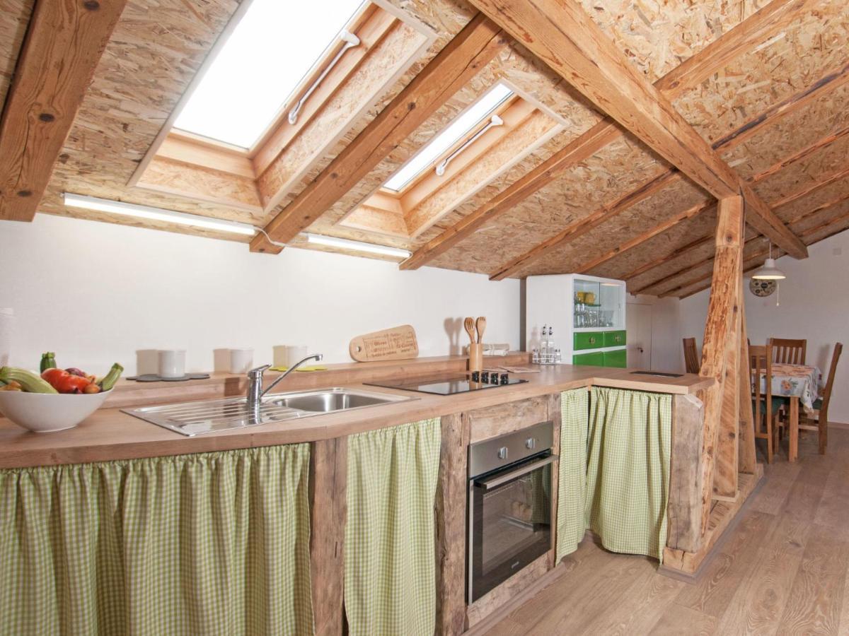 Tre Rose By Interhome Apartment Zvoneca